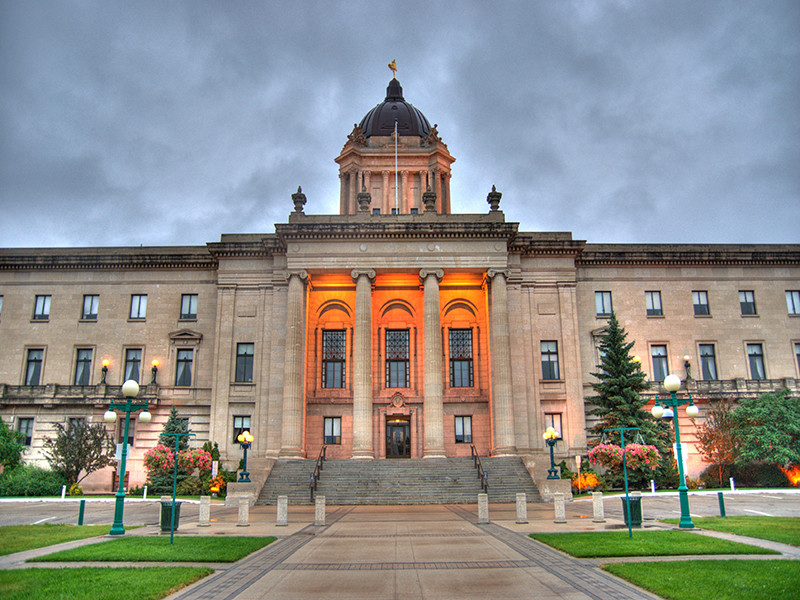 winnipeg legislative tour