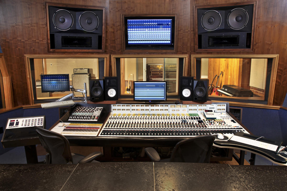 Echo Mountain Recording Puts Asheville On The Music