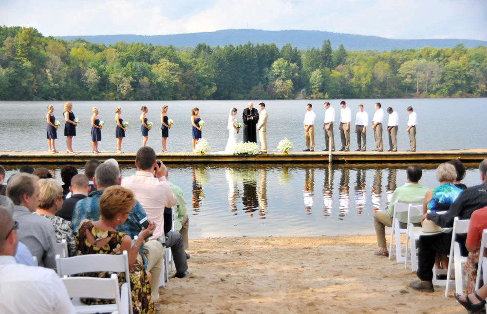  Weddings  in the Pocono  Mountains