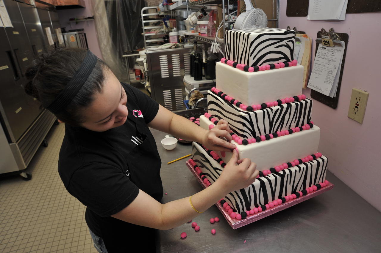 SugarHigh Bakery Frankenmuth, MI 48734 Specialty Shops