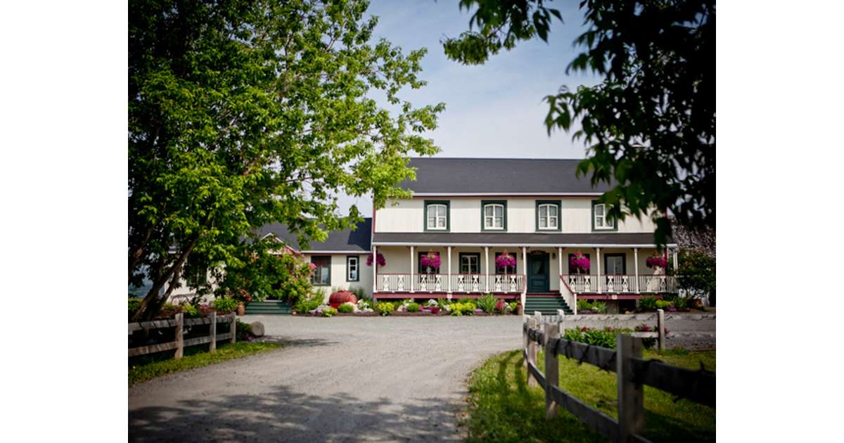 Hotel Ile D Orleans Quebec Hotel Ile D Orleans Quebec