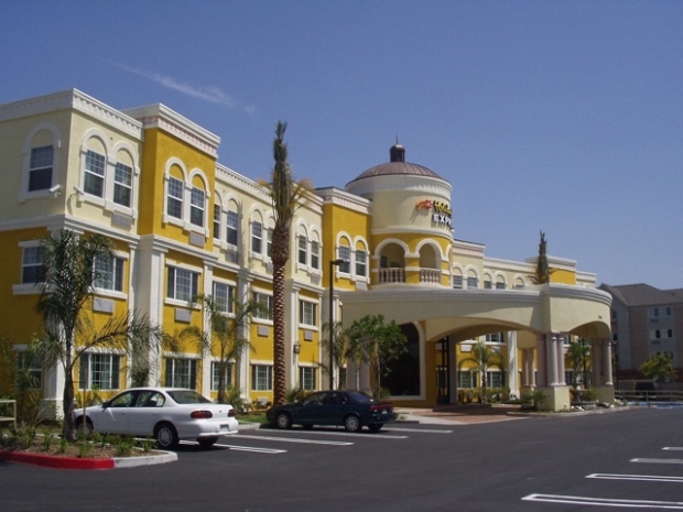 Holiday Inn Express Hotel Suites Garden Grove