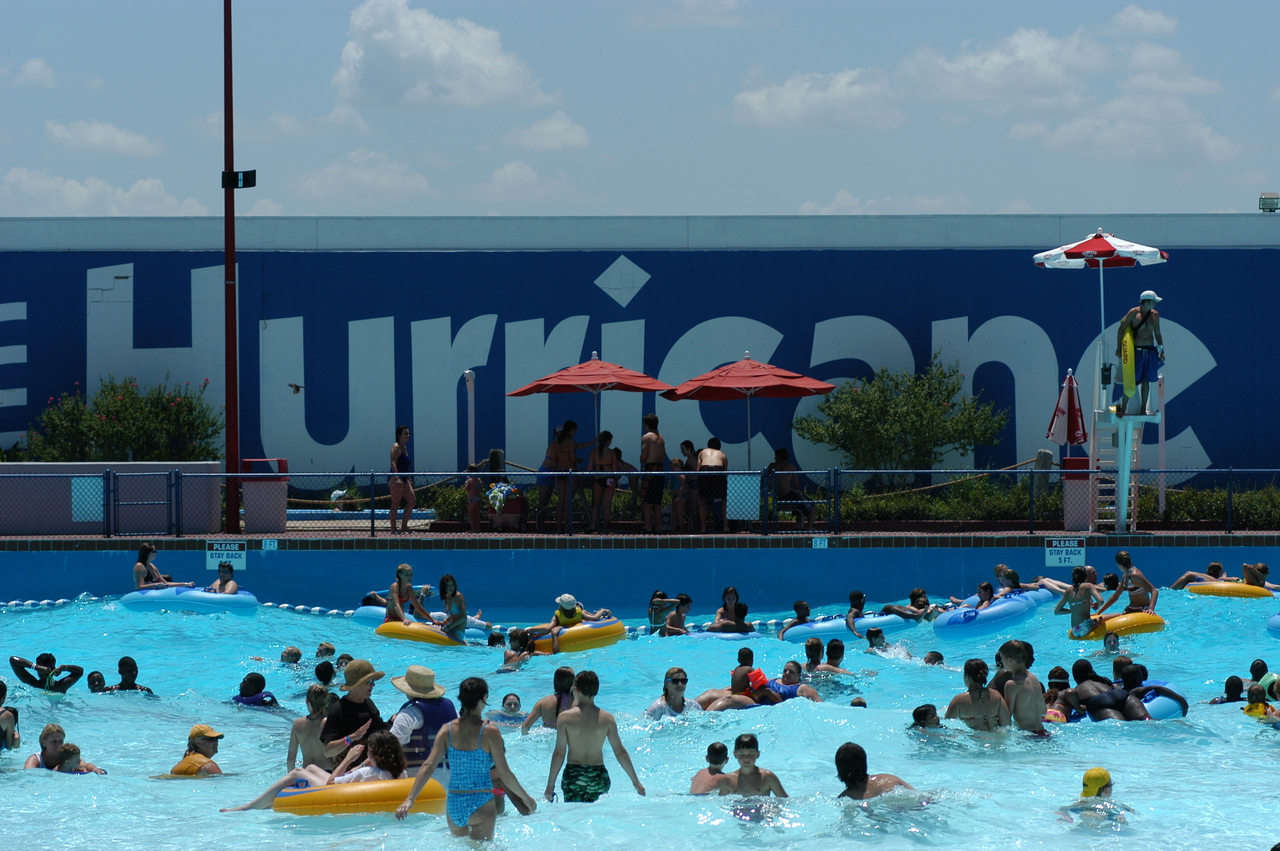 hurricane harbor arlington texas