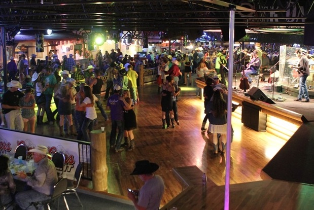 The outlaw saloon cheyenne wy