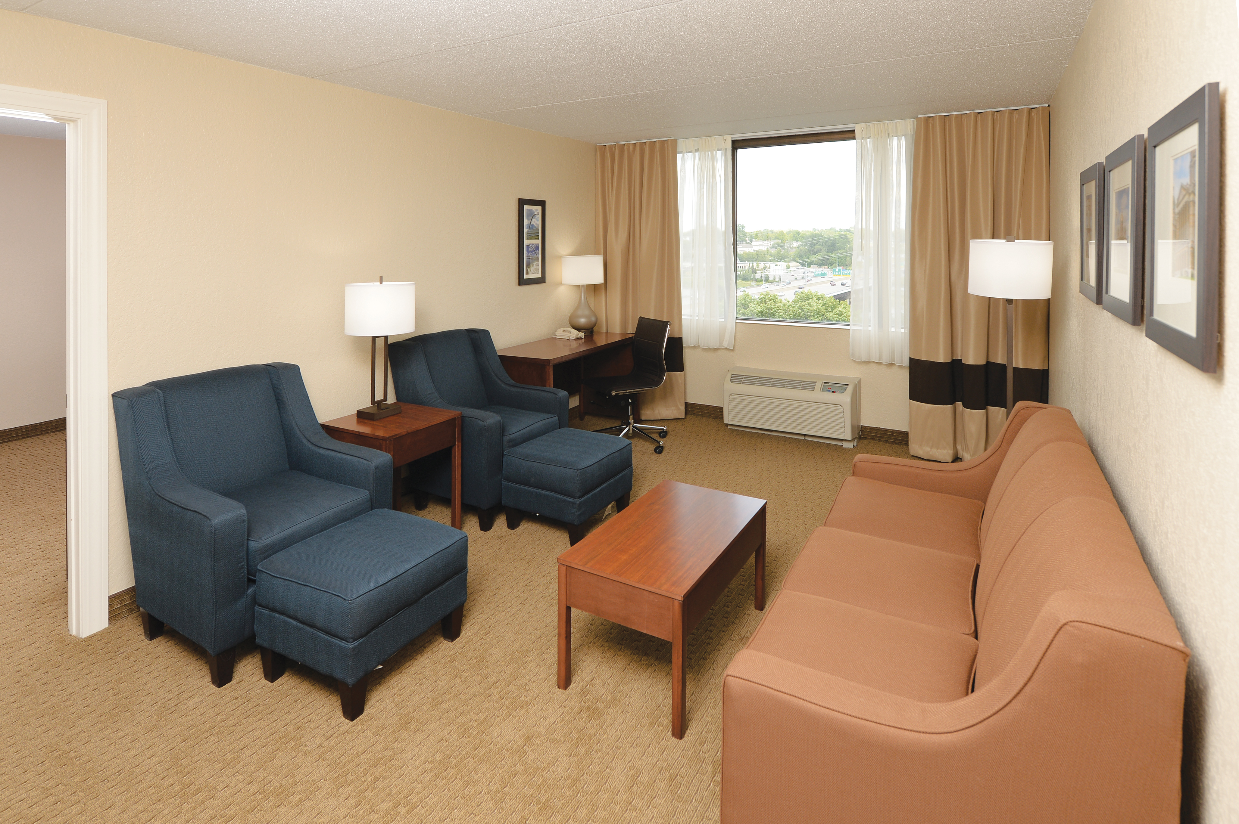 fort Inn & Suites Event Center fort Inn & Suites Event Center