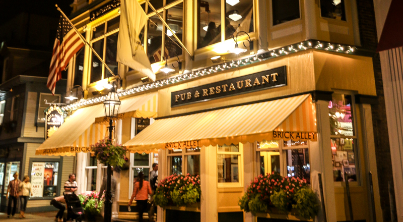 Brick Alley Pub & Restaurant