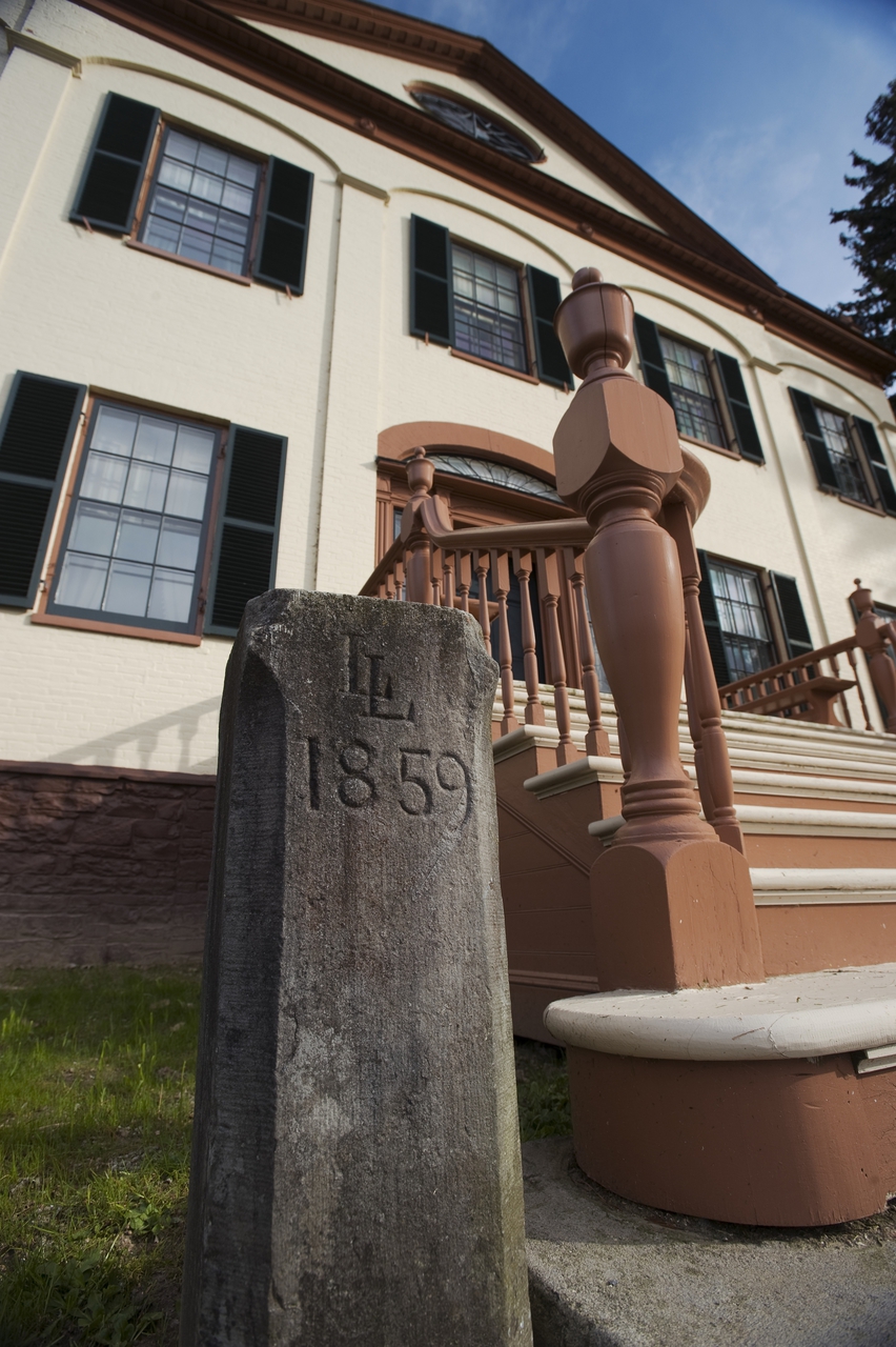 Lorenzo State Historic Site Cazenovia, NY 13035 New York Path