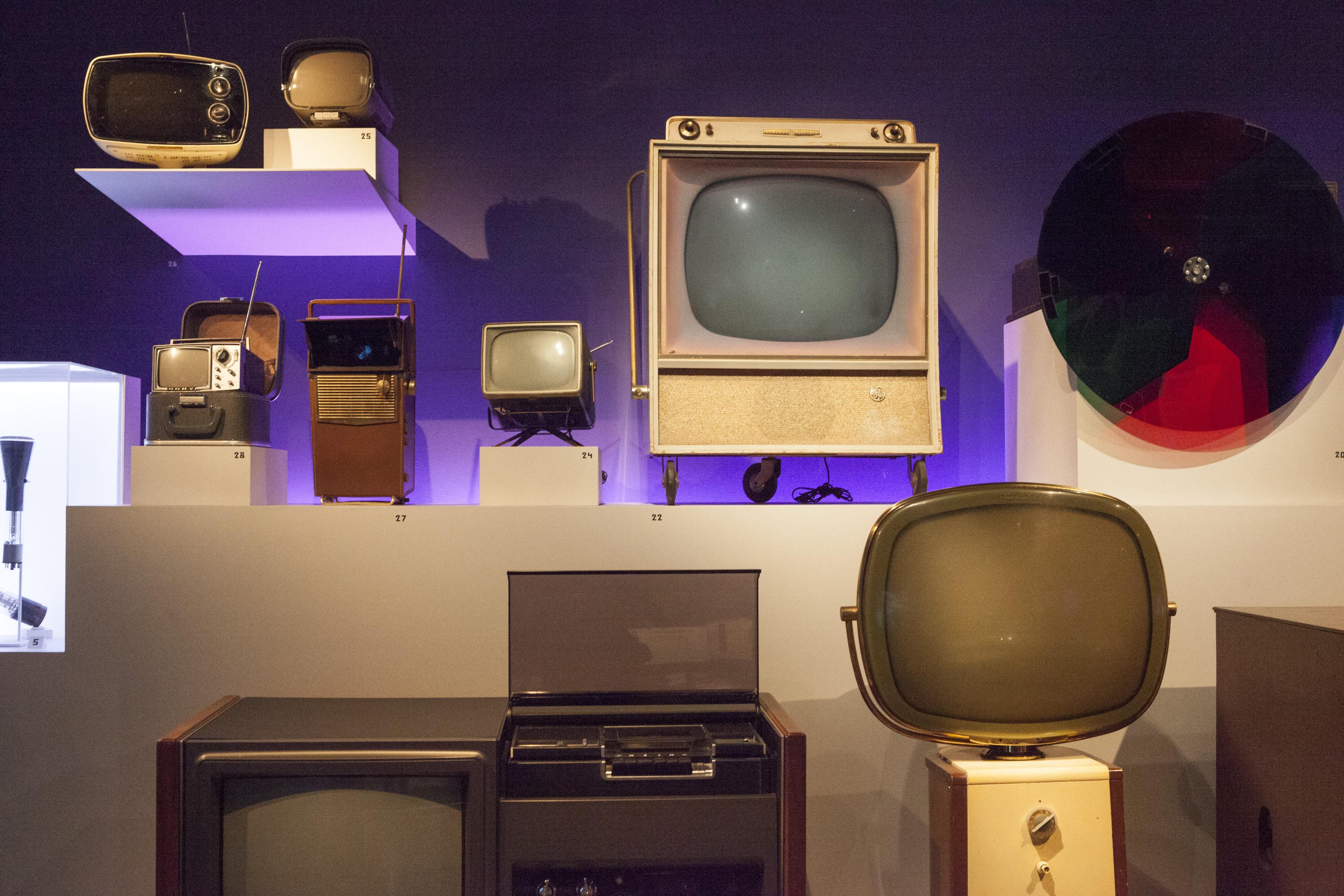 Museum of the Moving Image Queens, NY 11106 New York Path Through