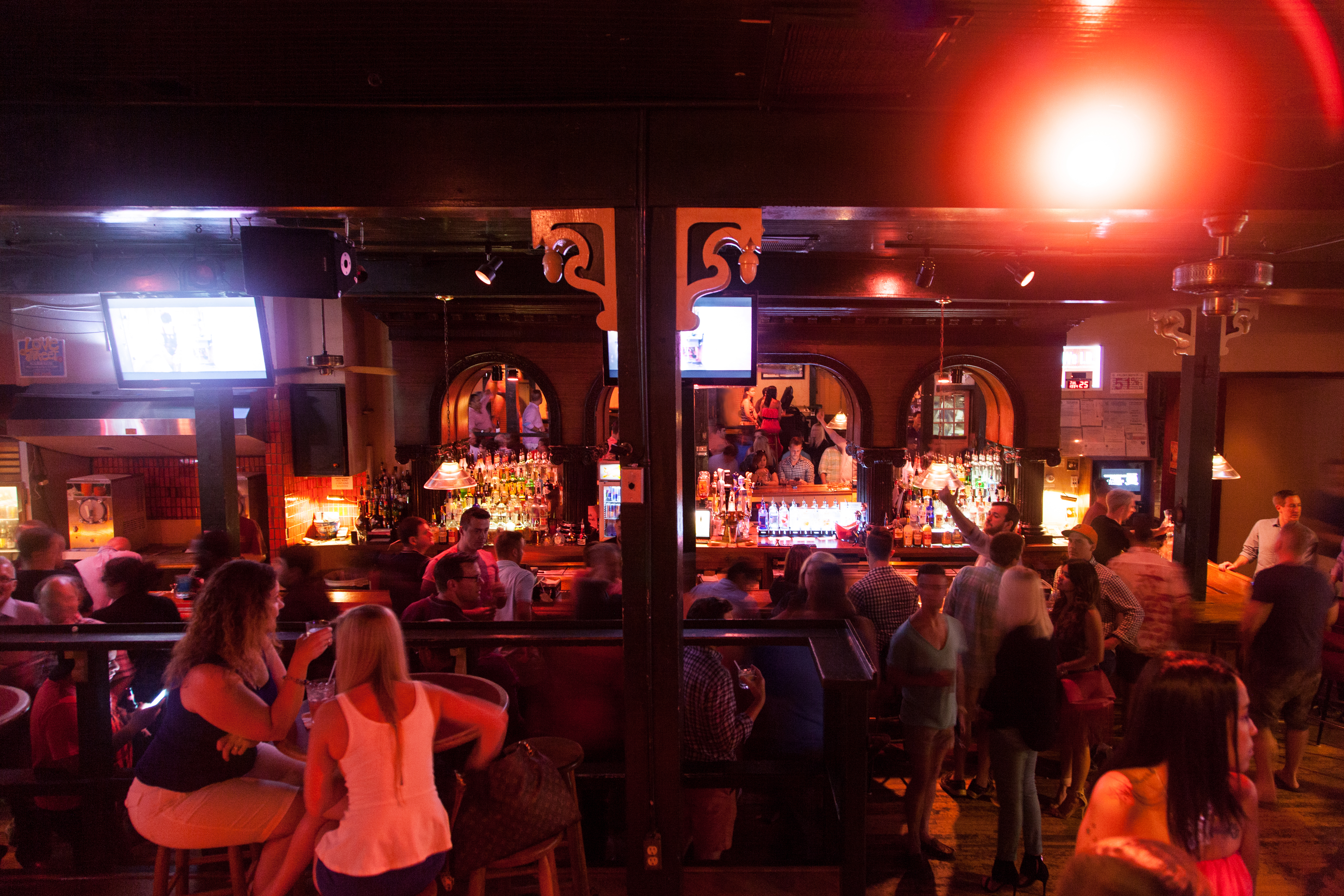 houston gay bars for older crowd