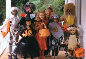 Trick or Treating in Fort Wayne Fort Wayne 73620 004 729B98AB 300x208 Trick or Treating in Fort Wayne