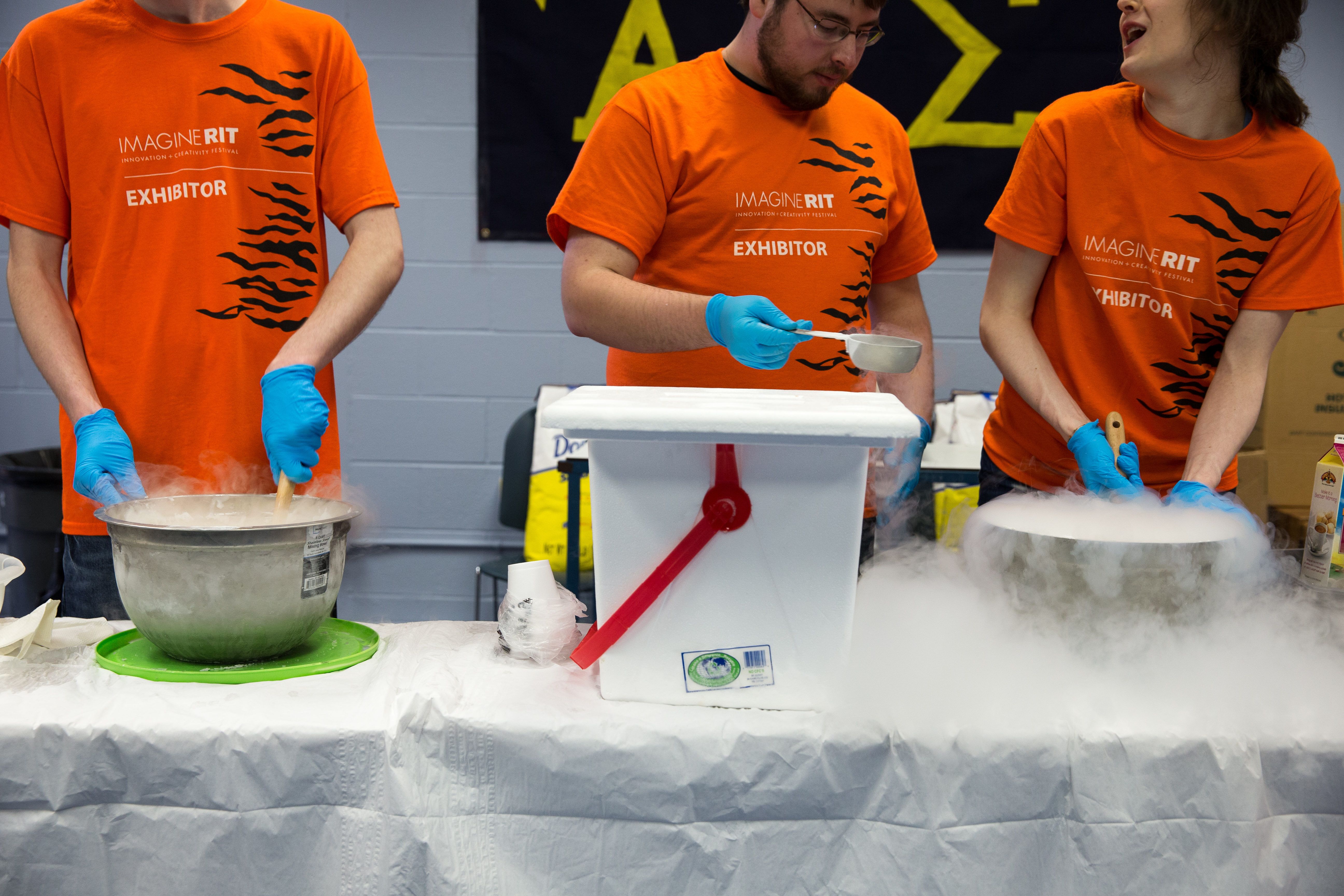 students make ice cream with liquid nitrogent at Imagine RIT in Rochester, NY 