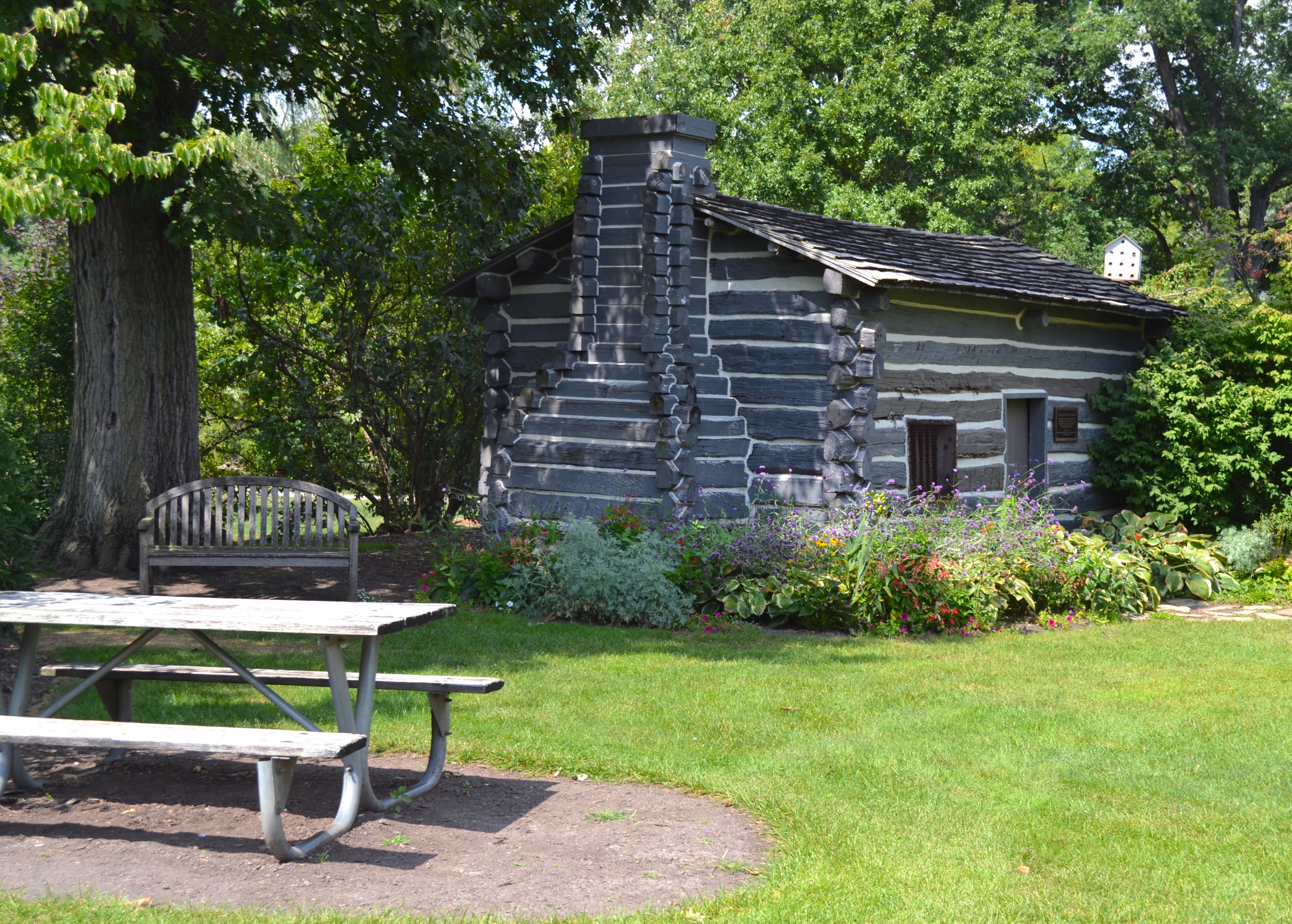 Lincoln Cabin