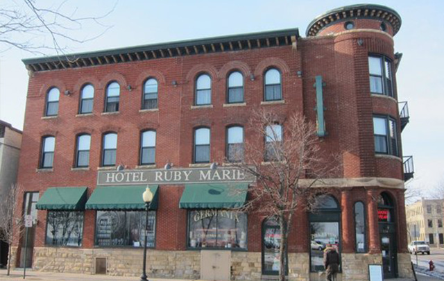 Hotel Ruby Marie