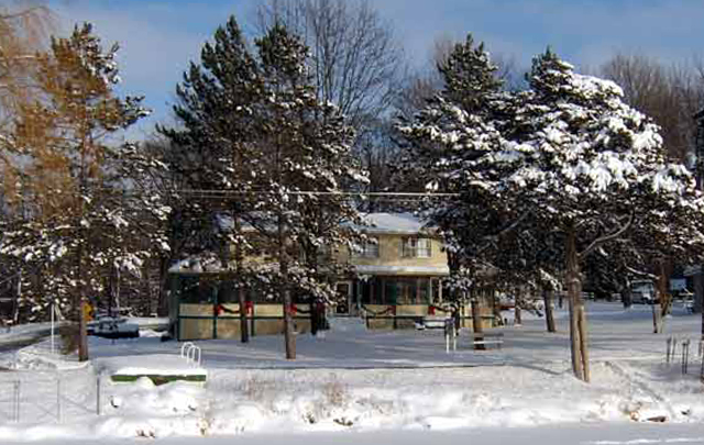 Lake Ripley Lodge