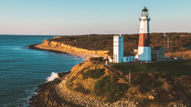 The Best Places To See Fall Foliage In New York State High Points Montauk Lighthouse At New York S