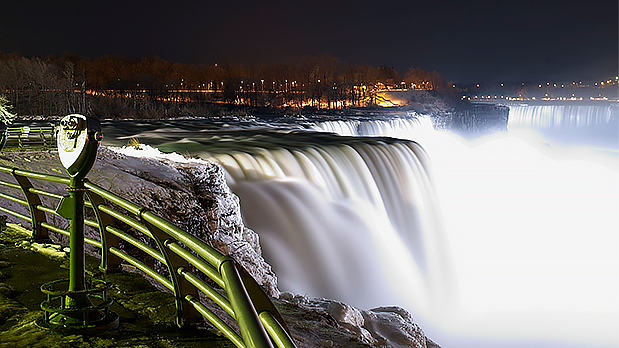 Winter in Niagara Falls Winter in Niagara Falls