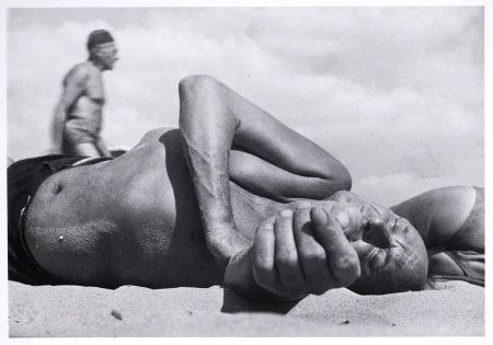Leon Levinstein, Coney Island, ca. 1954