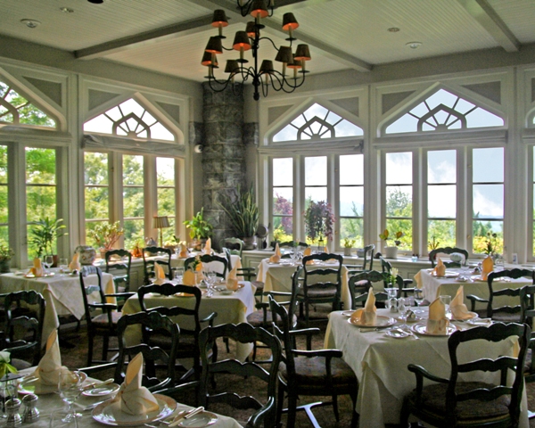 Equus at Castle on the Hudson in Tarrytown NY, will be one of many fine restaurants in seven counties providing unique prix fixe dining experiences during the Fifth Annual Hudson Valley Restaurant Week, March 14-27, 2011. For more information go to http://www.hudsonvalleyrestaurantweek.com/