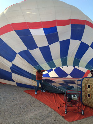 Balloon Inflating - Rainbow Ryders