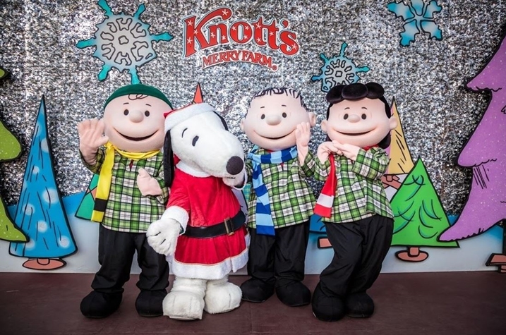 Snoopy and Charlie Brown at Knott's Merry Farm