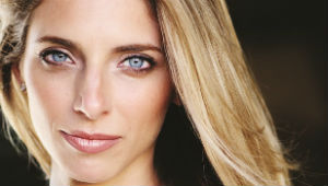 Janine Stange