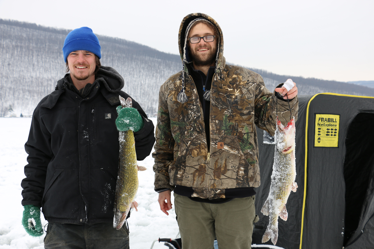 ice-fishing-canandaigua-lake