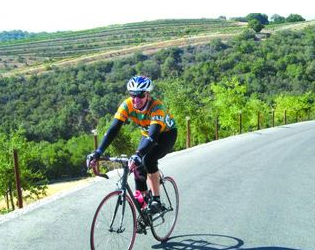 Cyclist in Paso