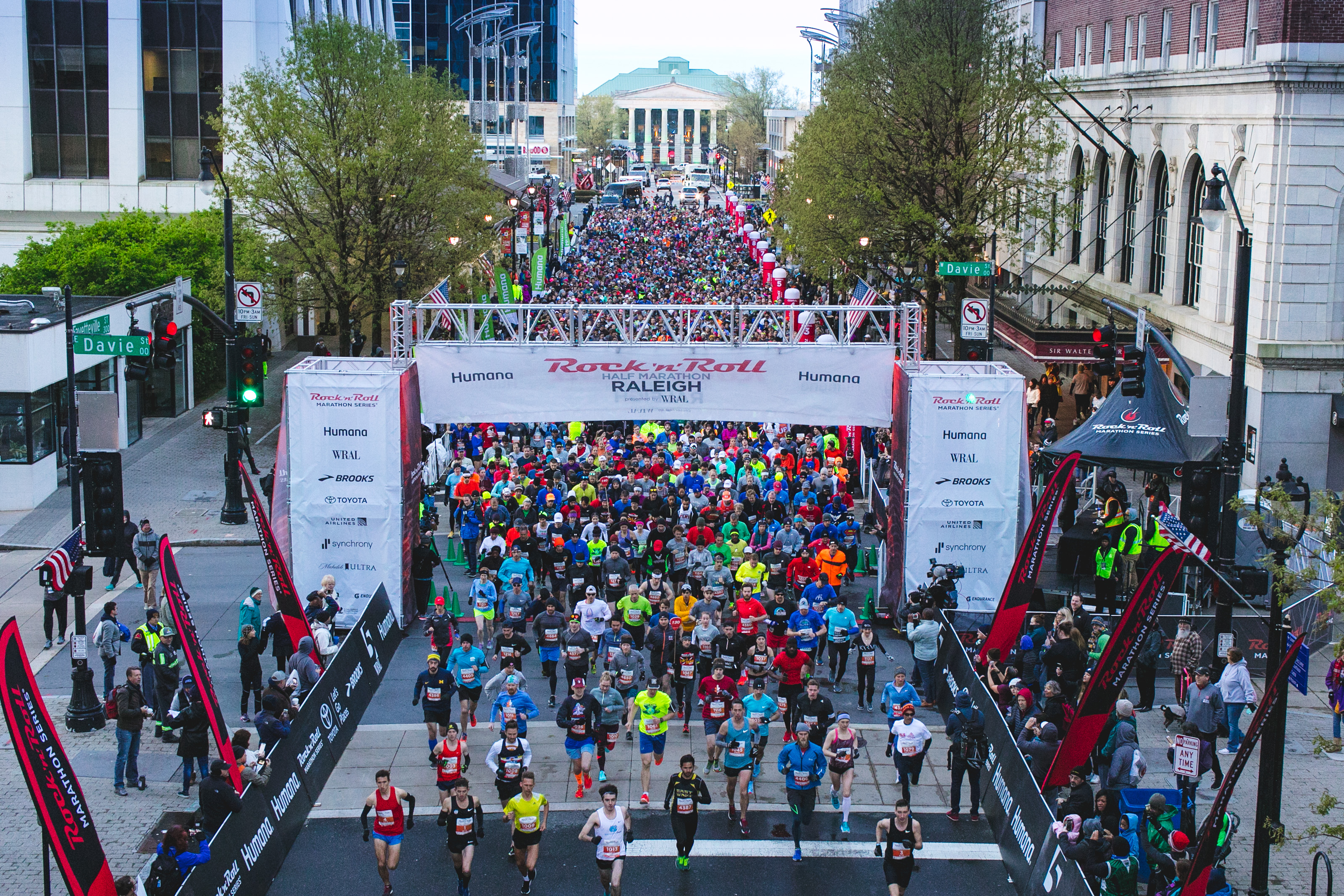 2018 Rock 'n' Roll Half-Marathon (credit: Garrett Poulos)