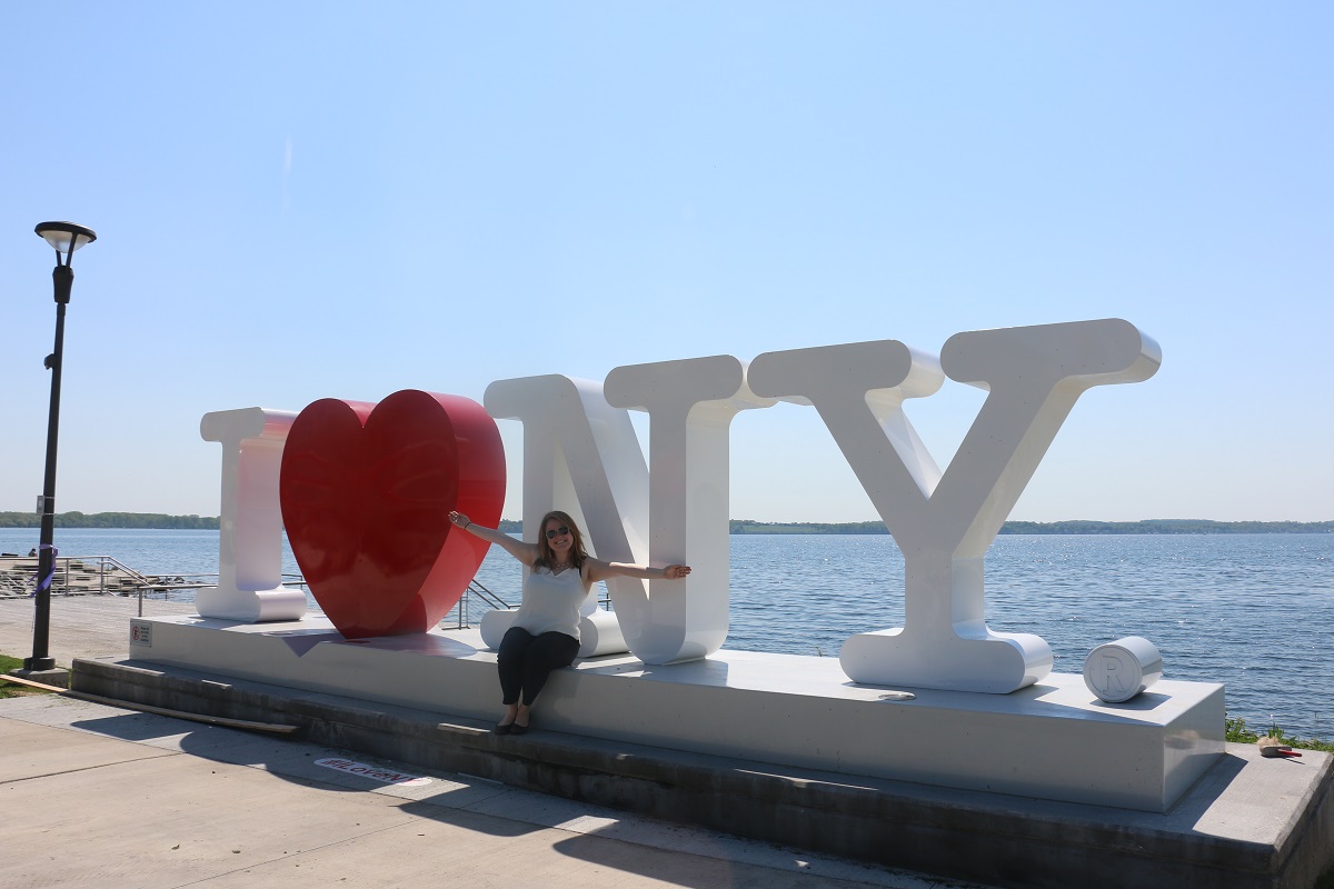 finger-lakes-welcome-center-iloveny-sign