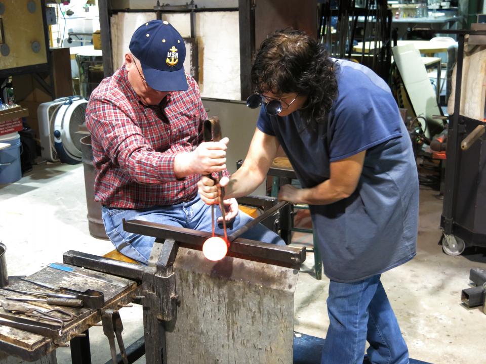 Hands-on Glass Studio
