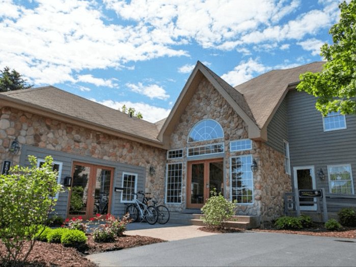 Where to Stay in Lake Geneva