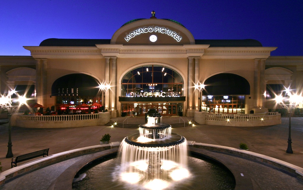 Dining + Entertainment in Huntsville