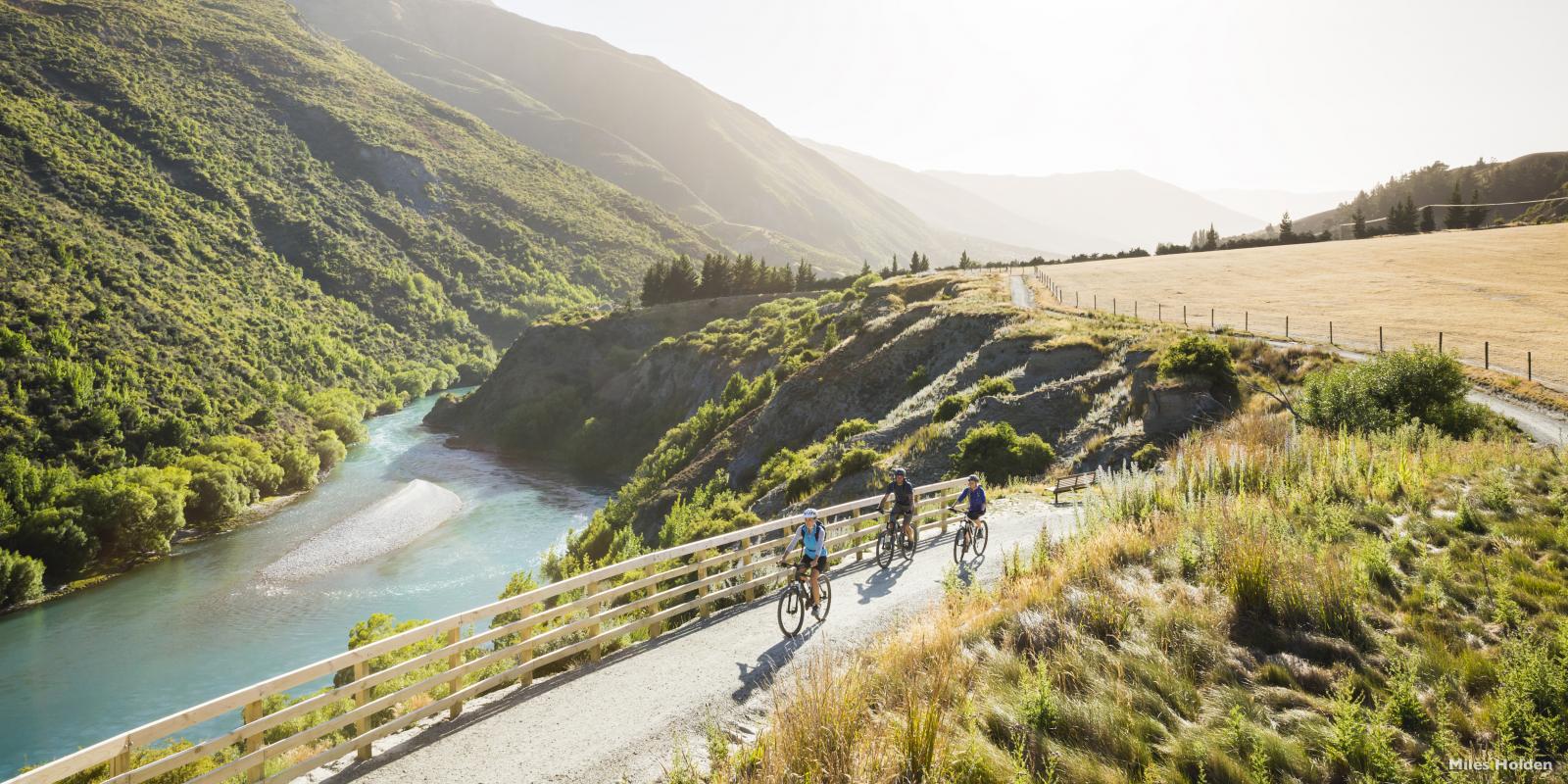 Biking in Gibbston Valley Biking in Gibbston Valley