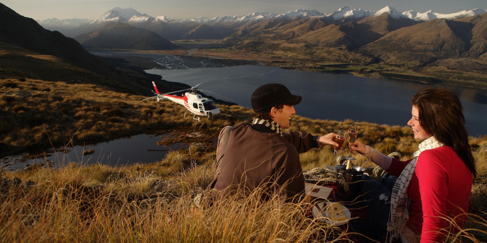 Honeymooning in Queenstown helicopter picnic Honeymooning in Queenstown helicopter picnic