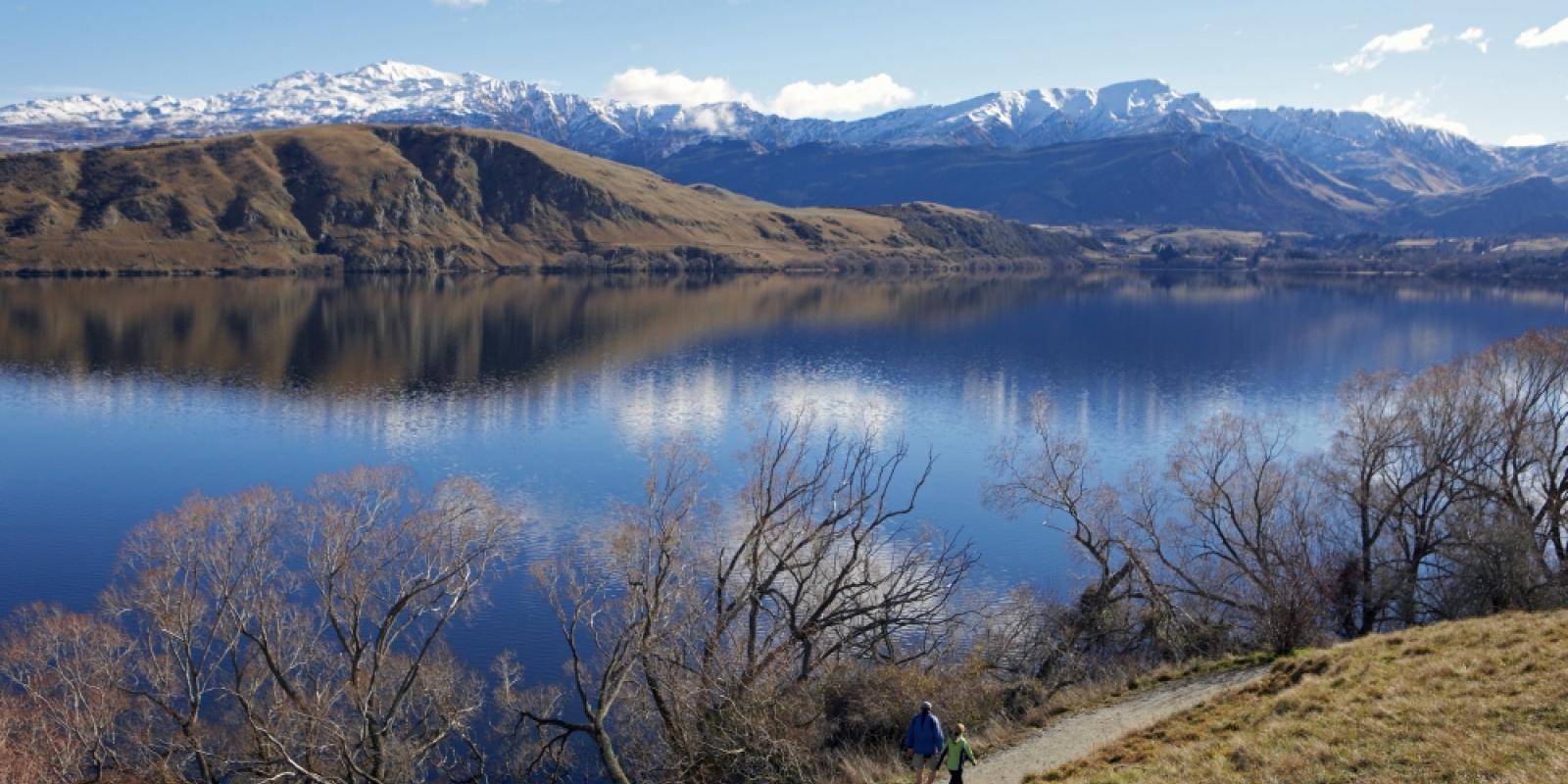 Lake Hayes in Winter winter walking lake hayes Queenstown