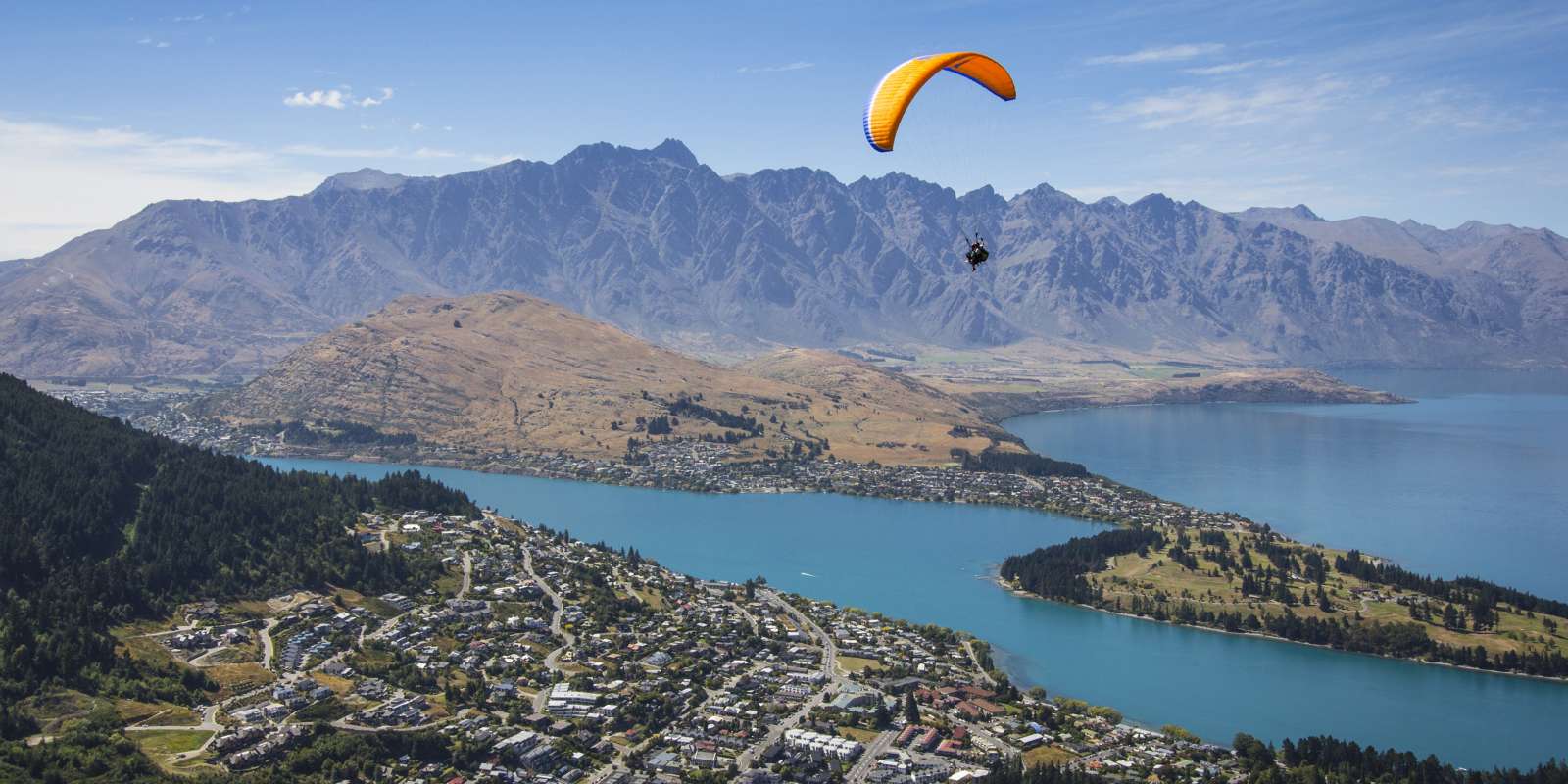 Paragliding from Bobs Peak over Queenstown Paragliding from Bobs Peak over Queenstown