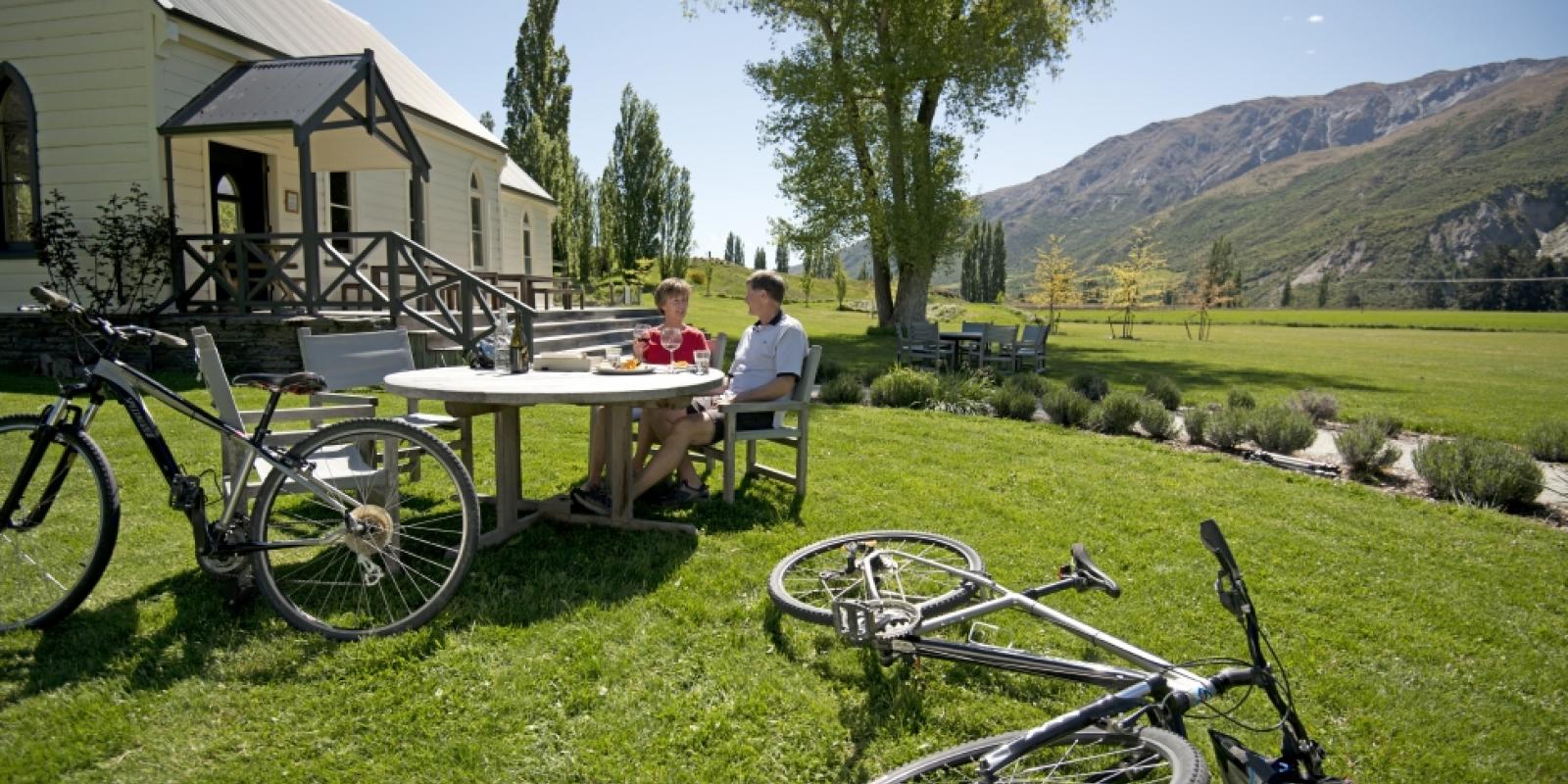 Biking Waiteri Creek Winery Autumn activities bike wineries