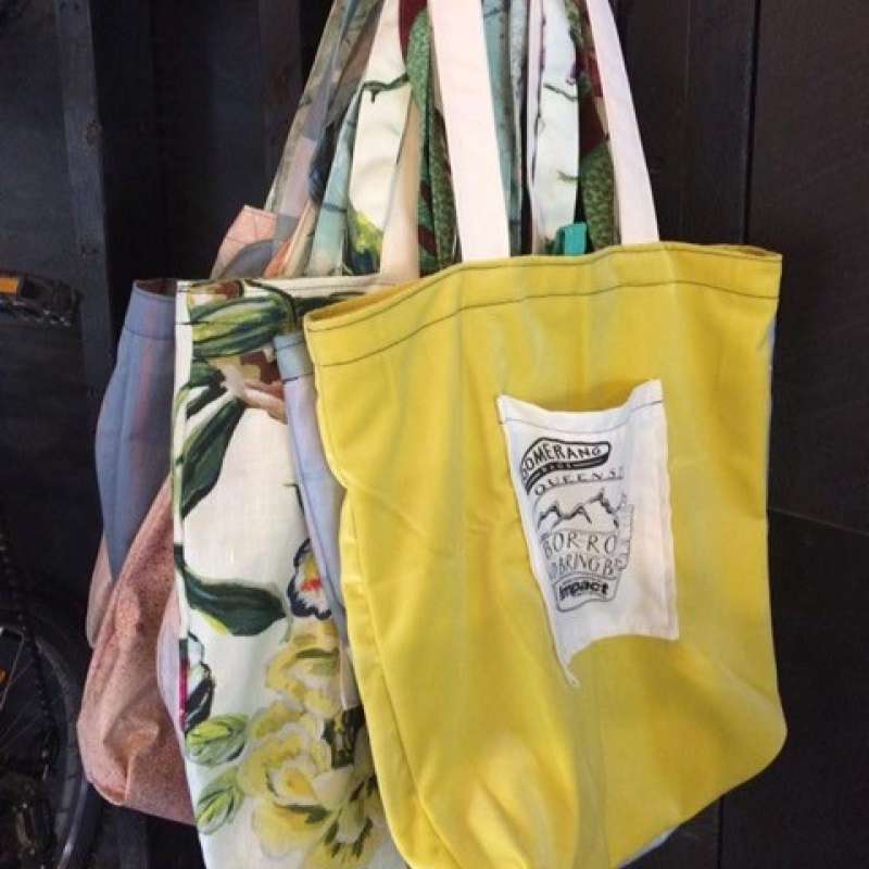 Boomerang Bags Queenstown Reusable Shopping Bags Queenstown Cares initiative about Boomerang Bags in Queenstown reusable shopping bags