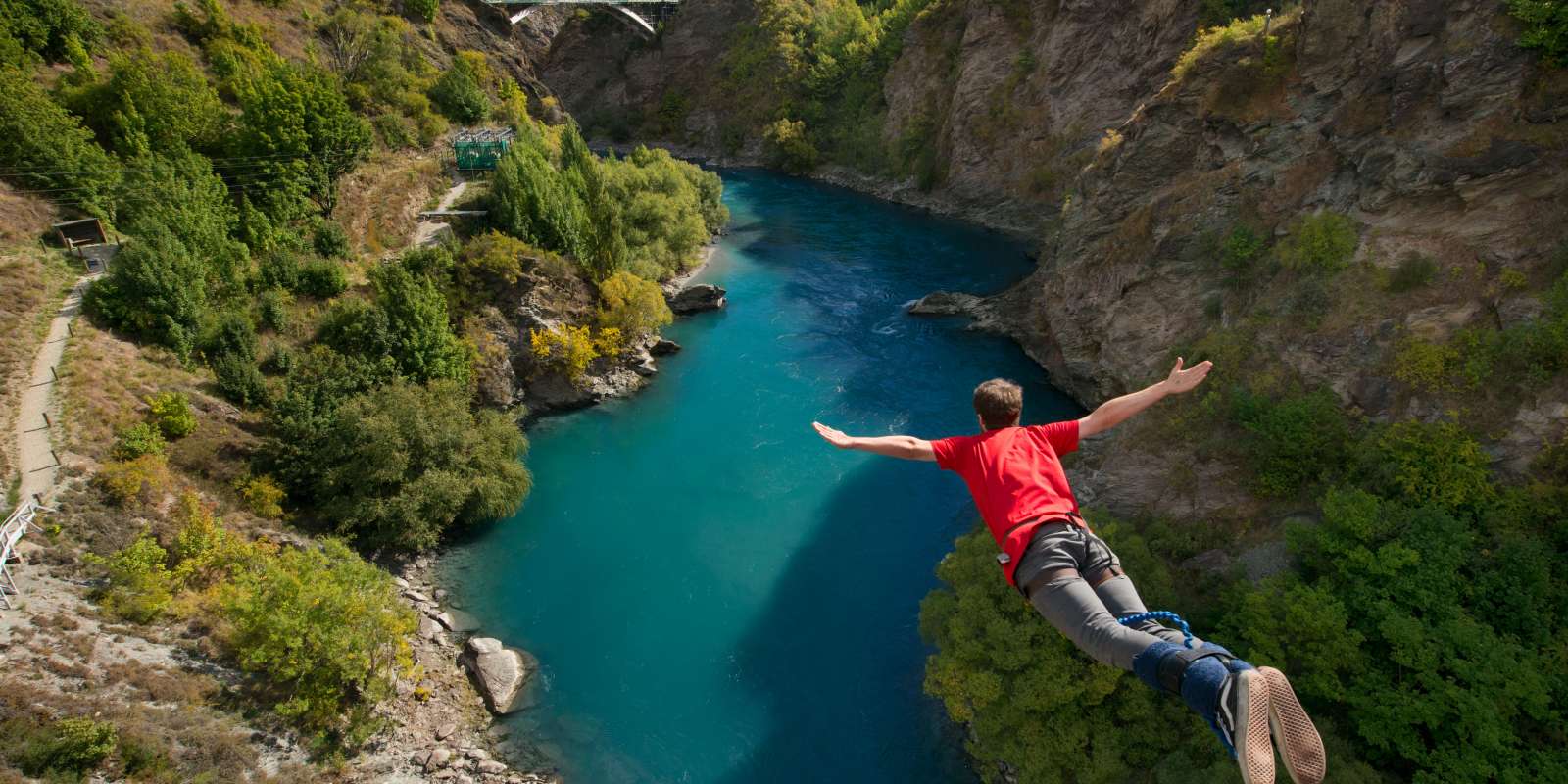 Swan dive at the Kawarau Bridge Bungy Kawarau Bridge Bungy Jump