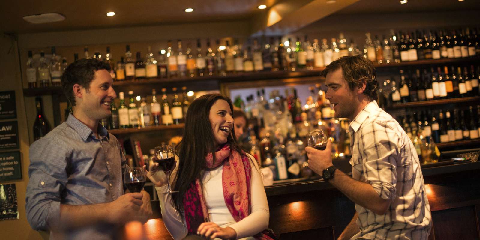 Friends having drinks at Bardeaux Apres ski with friends at Steamer Wharf