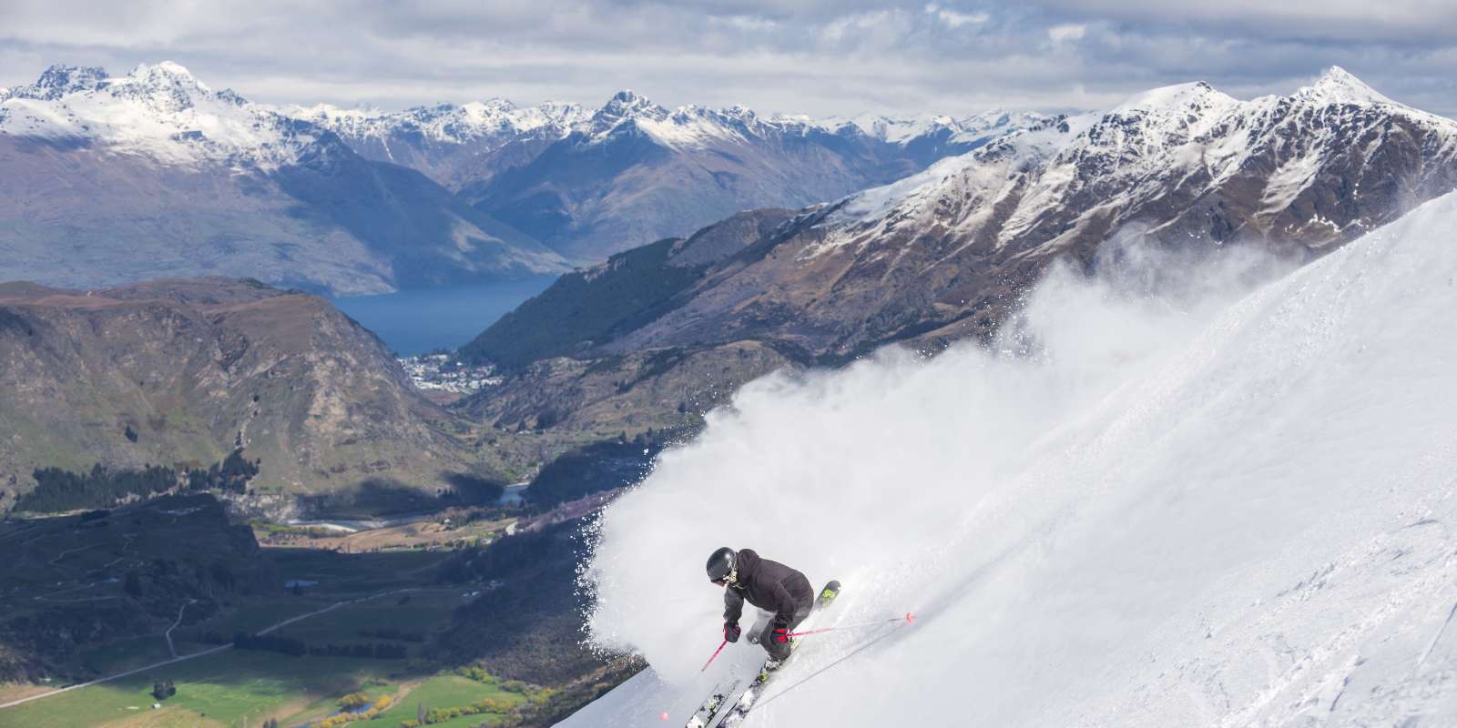 Skiing at Coronet Peak Skiing at Coronet Peak