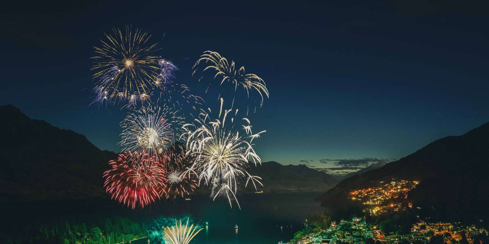 New Year's Fire Works New Year's Fire Works 2018
