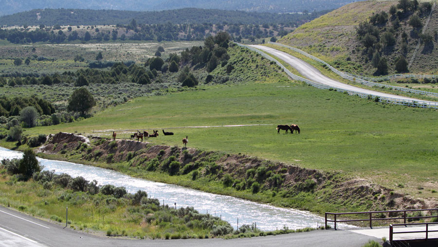 Scenic Highway 89 in Bryce Canyon Country