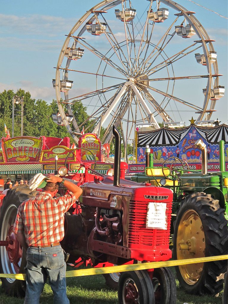 1CountyFairTractor_Schmidt