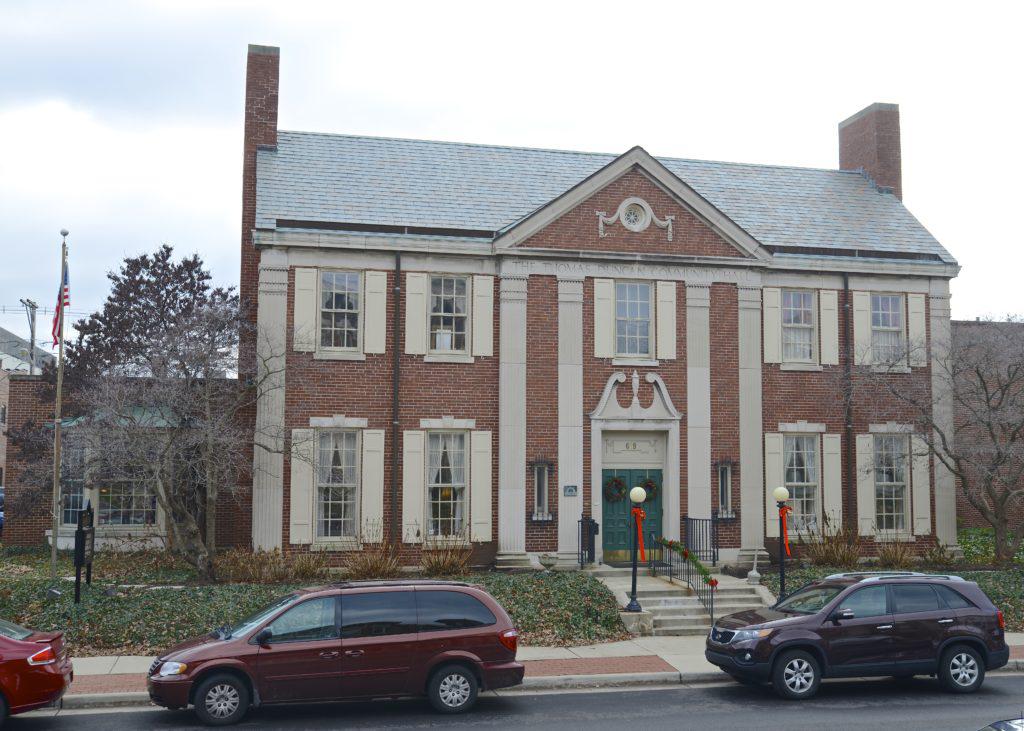 Duncal Hall Dave Schmidt 2014