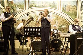 Razzmatazz & Jazz Band