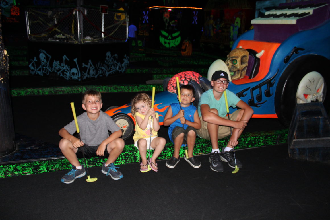 Monster Mini Golf