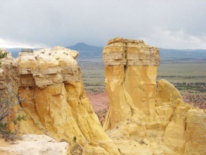 Gaze at the gorgeous landscape that inspired Georgia O’Keeffe with Santa Fe Walkabouts as your guide. (Photo credit: Santa Fe Walkabouts)