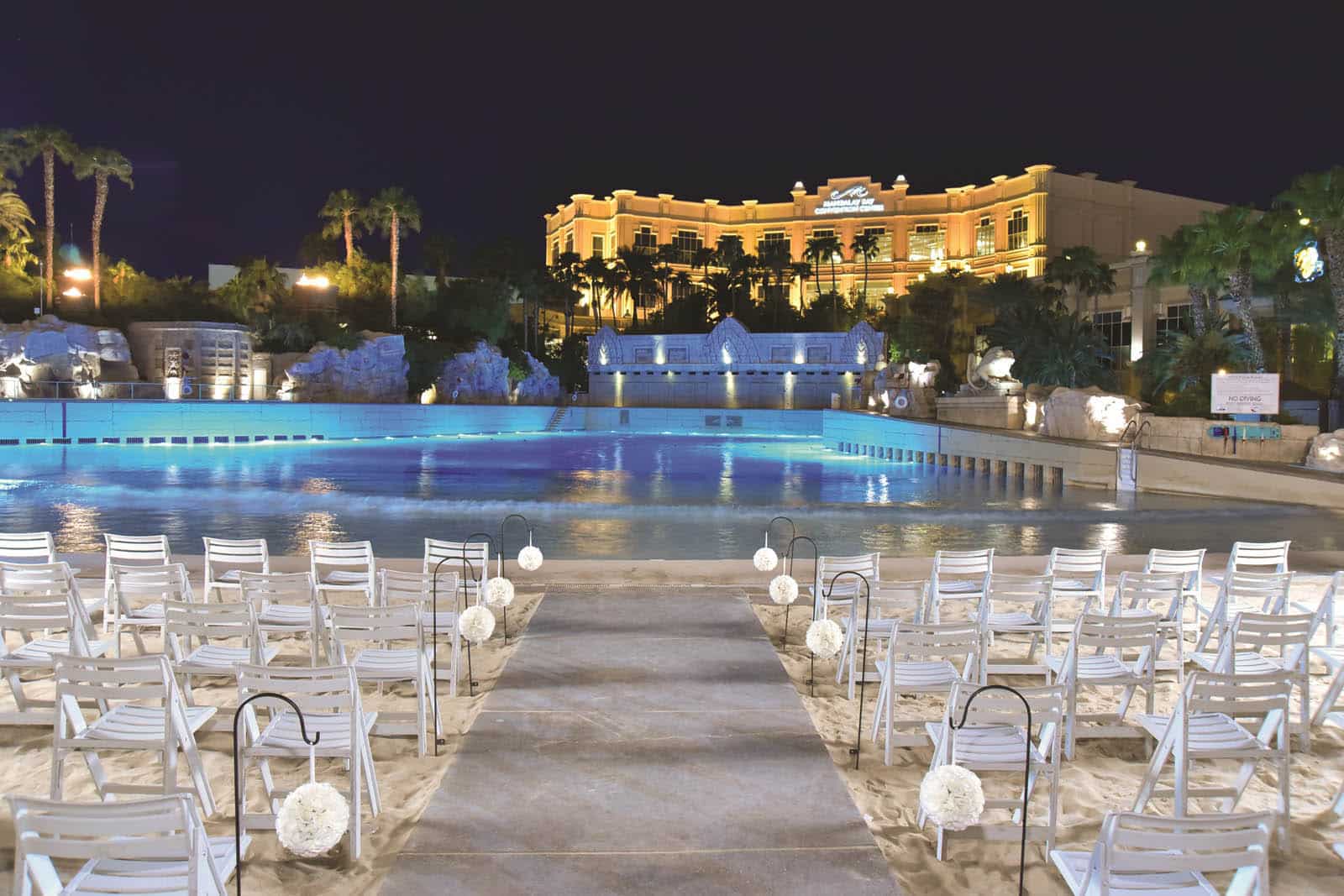 10 Incredible Las Vegas Wedding Venues | Find Places to Get Married, image size:1600x1067