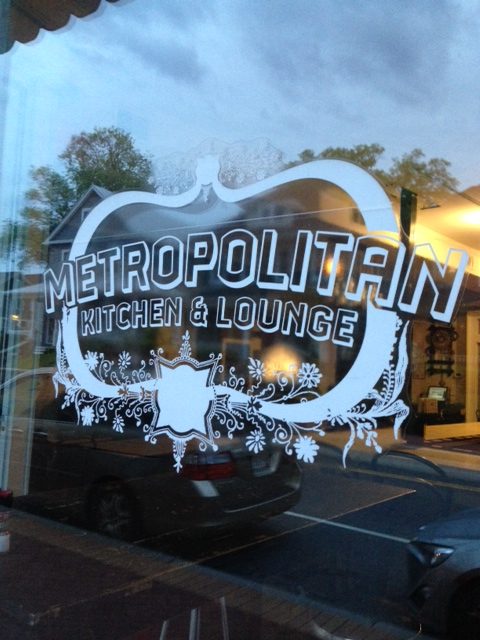 Metropolitan Kitchen & Lounge